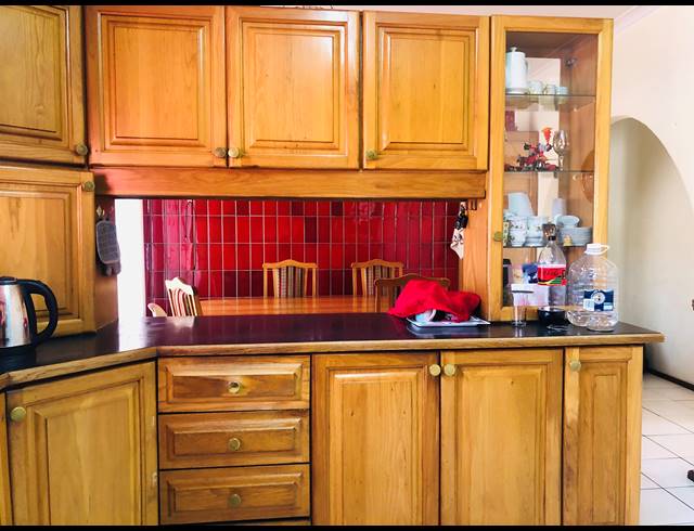 4 BEDROOM FREESTANDING FOR SALE IN MARBURG